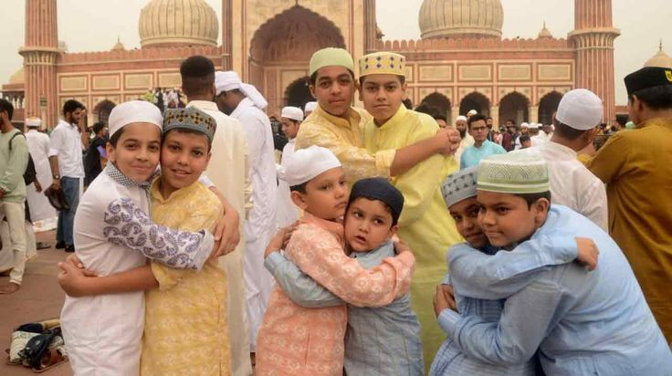 Eid Festivities Witness Large Gatherings Across Nangloi Area 9a10e87028cf86ecd084f9cab4c3a322
